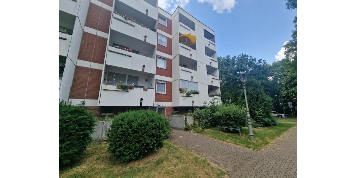 Ab sofort!!! Zum selber renovieren: günstige 1,5-Zi.-Wohnung (WBS) zimmer