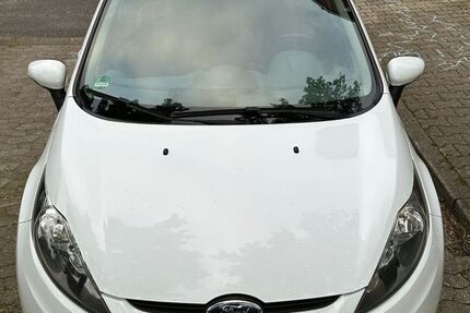Ford Fiesta 250.099 km 2.300 &euro; Düsseldorf 40599