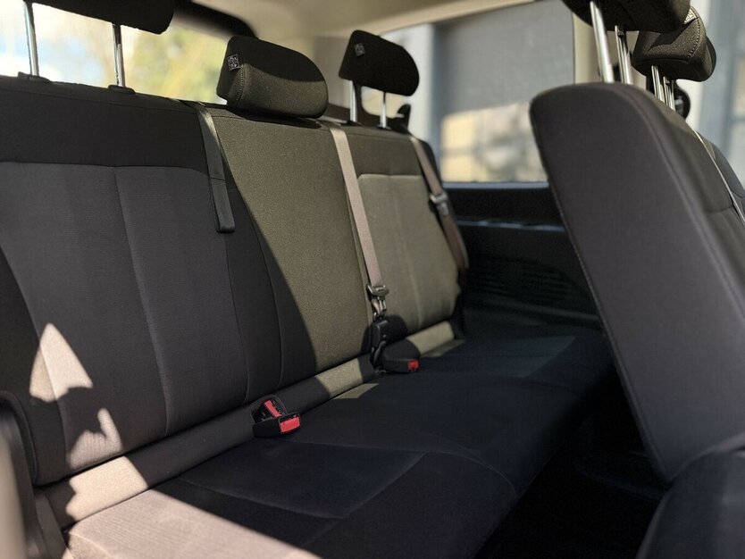 Hyundai Staria / 9 Sitze / El.Türen / 360° Kamera / PANO 20.000 km 42.990 € Mönchengladbach 41066