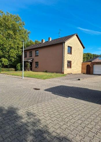 Freistehendes Zweifamilienhaus Einfamilienhaus in Viersen zimmer