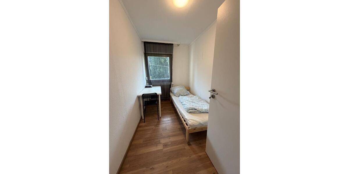 Einfamilienhaus Leverkusen Bergisch Neukirchen - 8 Zimmer, 180 m&sup2;, 3.500&euro; | Angebot:25280776