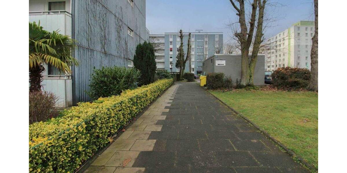 Sofort bezugsfrei: 2-Zi.-Etagenwohnung in Vorstadtlage 2 zimmer