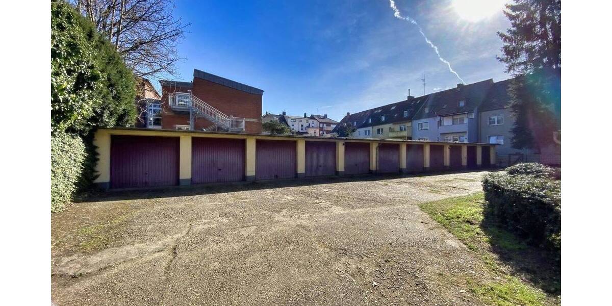 2 Gepflegte Mehrfamilienhäuser mit 12 Wohnungen und 16 Garagen 3 zimmer