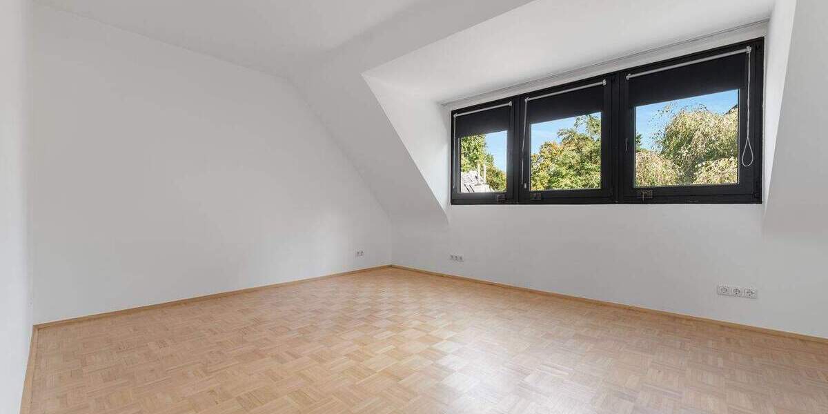 Doppelhaushälfte im Dreikönigsviertel - Stil, Ruhe & Raum für höchste Familienansprüche 5 zimmer