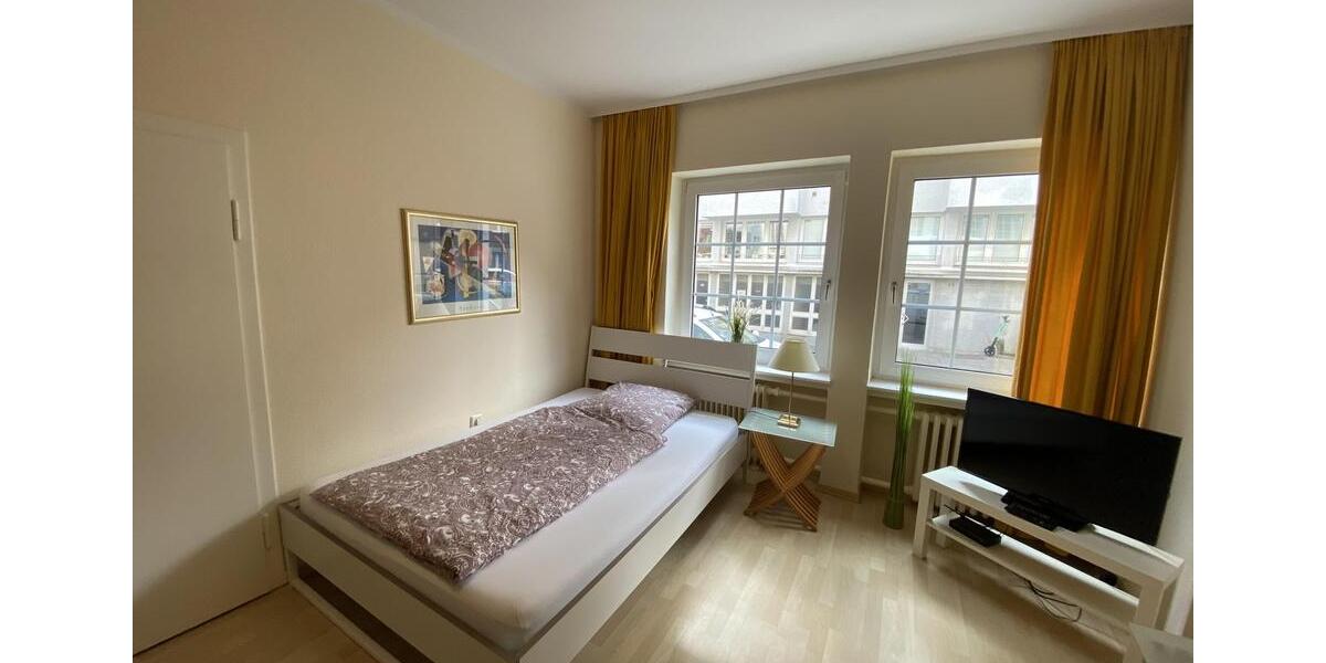 Etagenwohnung Düsseldorf Pempelfort - 1 Zimmer, 27 m&sup2;, 850&euro; | Angebot:25792019