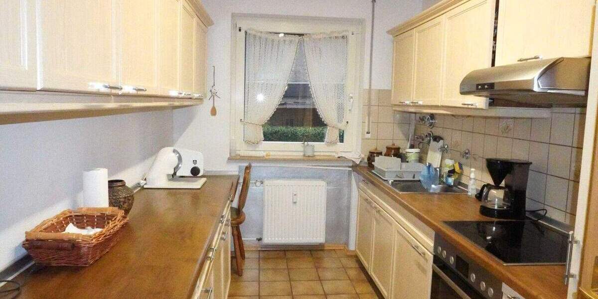 Hochparterrewohnung: 3-Zimmer mit Südbalkon & Garage in Leverkusen-Lützenkirchen! 3 zimmer