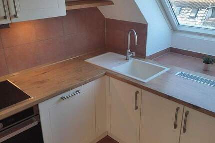 2-Zimmer-Wohnung mit Dachterrasse, EBK, saniertem Bad und TG im beliebten Österreichviertel 2 zimmer