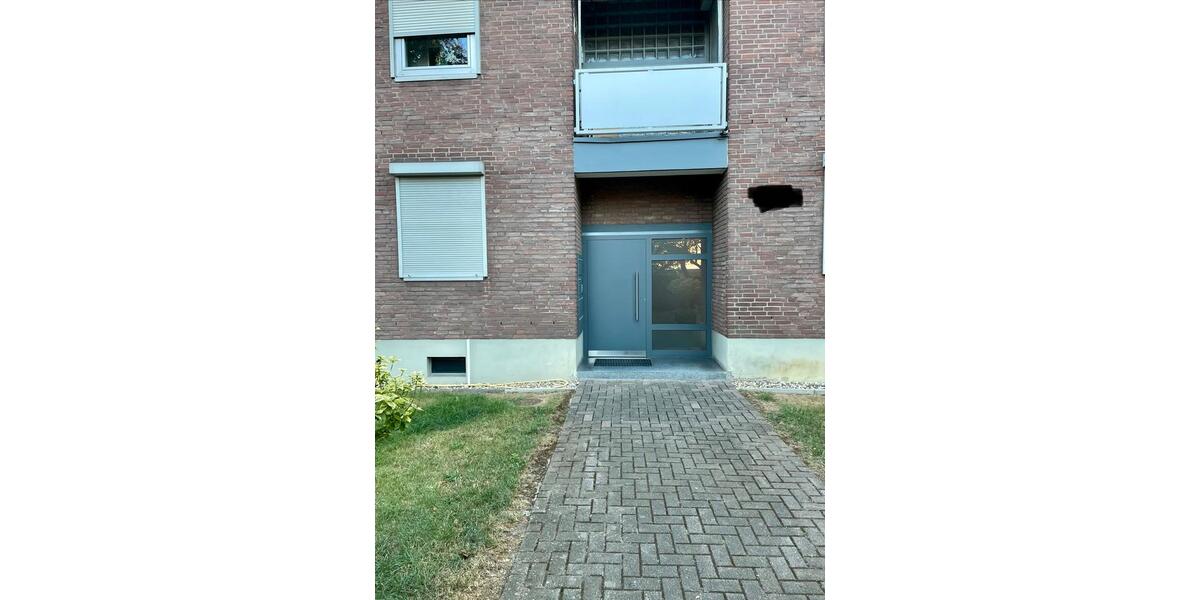 Dachgeschoßwohnung Krefeld Gellep-Stratum - 2.5 Zimmer, 60 m&sup2;, 178.000&euro; | Angebot:27197687