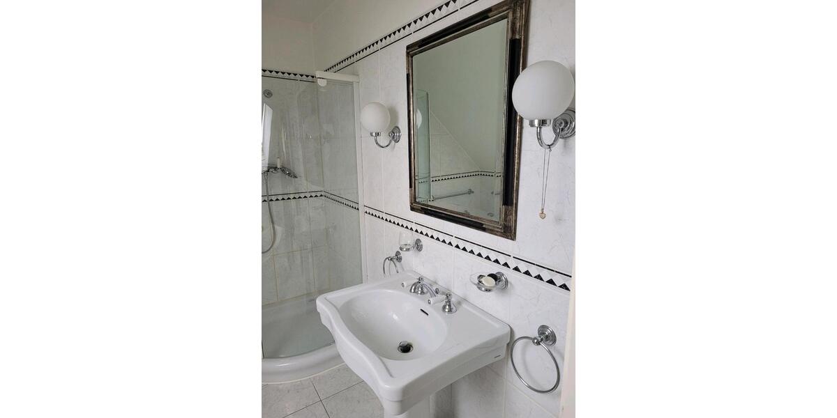 Maisonettenwohnung Krefeld Cracau - 5 Zimmer, 158 m&sup2;, 468.000&euro; | Angebot:26460925