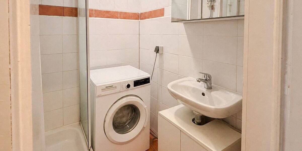 Etagenwohnung Düsseldorf Friedrichstadt - 2 Zimmer, 44 m&sup2;, 219.000&euro; | Angebot:26903910