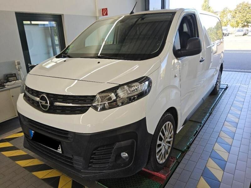 Opel Vivaro 42.472 km 16.880 € Essen 45276