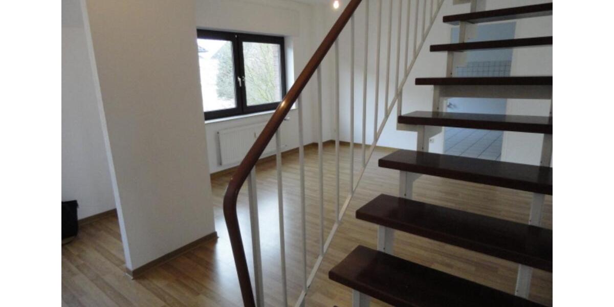 Traumhafte 5-Zimmer-Wohnung, mit großem Balkon, in Krefeld-Hüls 5 zimmer