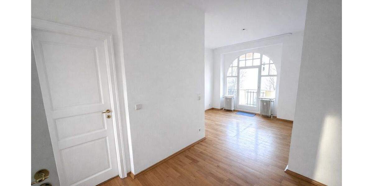 Altbaujuwel mit Charakter: Architektur, die man spürt - Ein Haus mit Seele und Geschichte! 3 zimmer