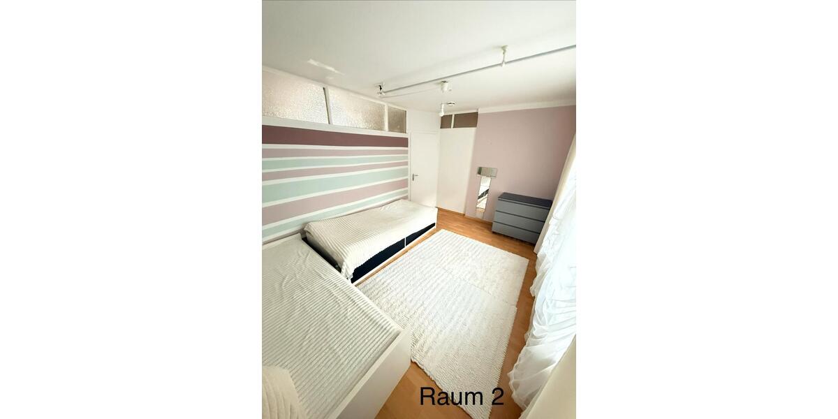 Große 4,5-Zimmer-Wohnung ca. 140 m² in Düsseldorf (Etagenwohnung) 4.5 zimmer