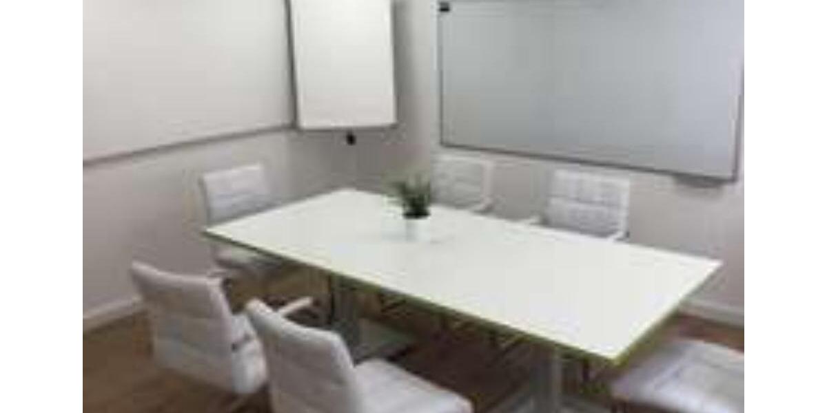 Gem. Büro- oder Praxisräume als kleines Apartment im Souterrain zimmer