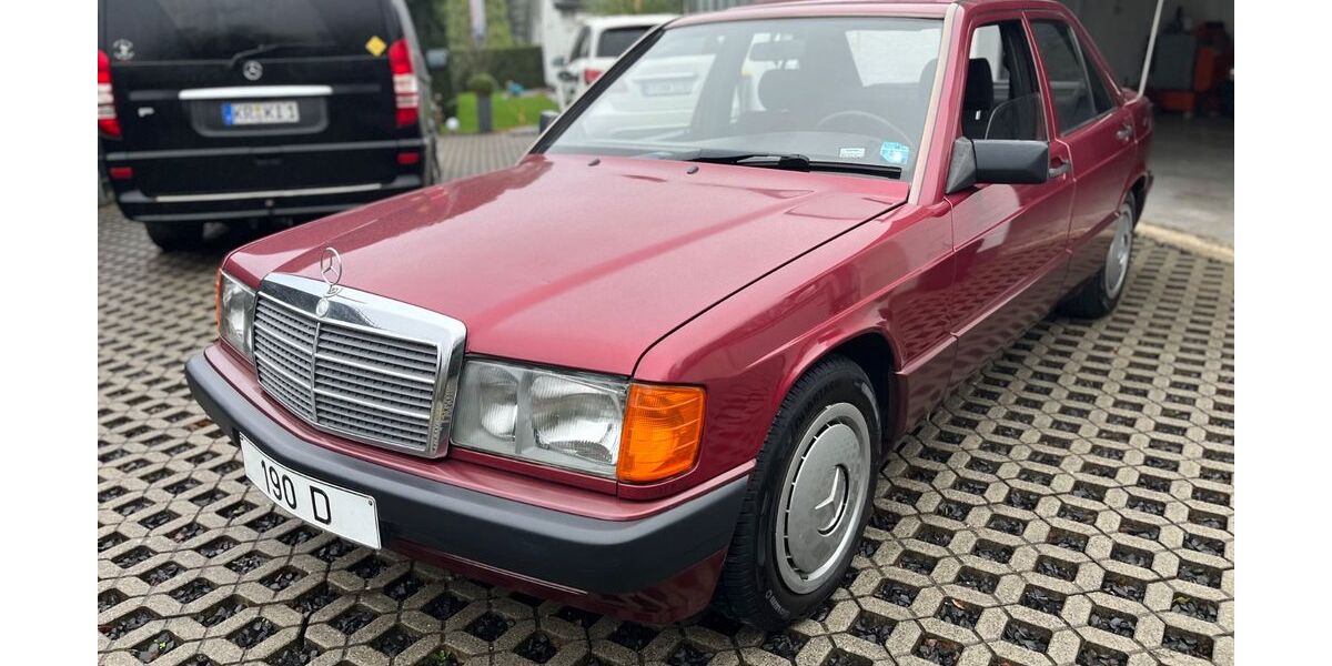 Mercedes-Benz 190 156.000 km 5.950 &euro; Krefeld 47809