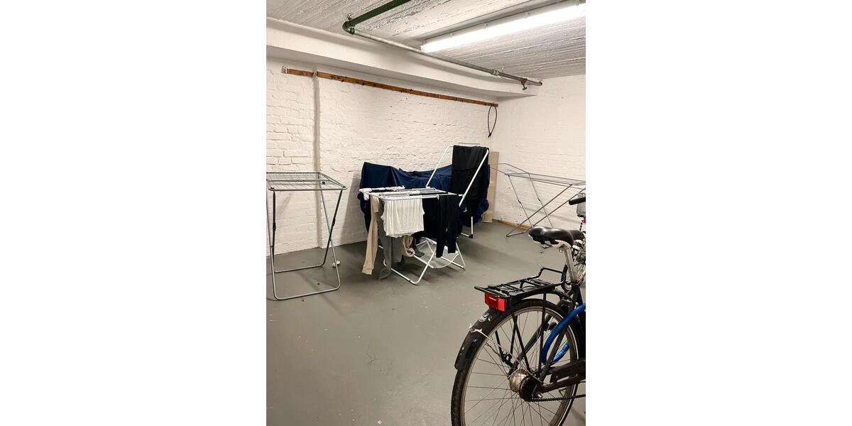 Dachgeschoßwohnung Düsseldorf Stadtbezirk 9 - 1 Zimmer, 33 m&sup2;, 460&euro; | Angebot:26153548