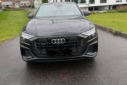 Audi Q8 204.200 km 39.600 &euro; Düsseldorf 40221