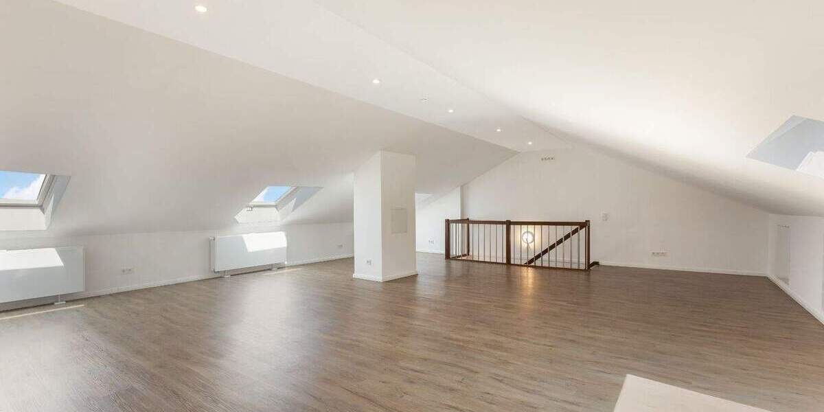 Einfamilienhaus Düsseldorf Lörick - 9 Zimmer, 178 m&sup2;, 1.200.000&euro; | Angebot:23950738