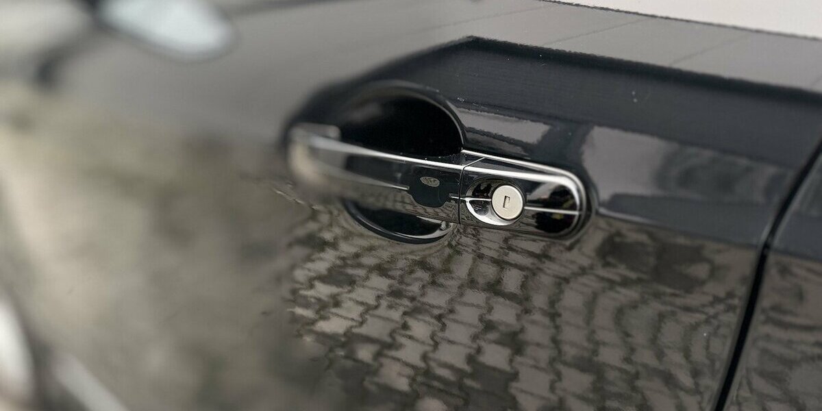 Ford Kuga Vignale / Panorama / Kamera / Keyless GO 34.000 km 20.890 &euro; Mönchengladbach 41066