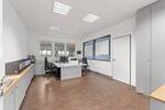 Ihr neuer Unternehmensstandort in Neuss: Moderne Gewerbehalle mit repräsentativem Bürotrakt zimmer