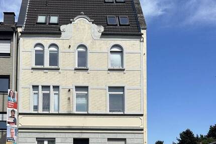 ***ZENTRAL und ausgefallen: ETW, 3 Zi-KDB, mit EBK und großem Balkon in MG-Heyden!***