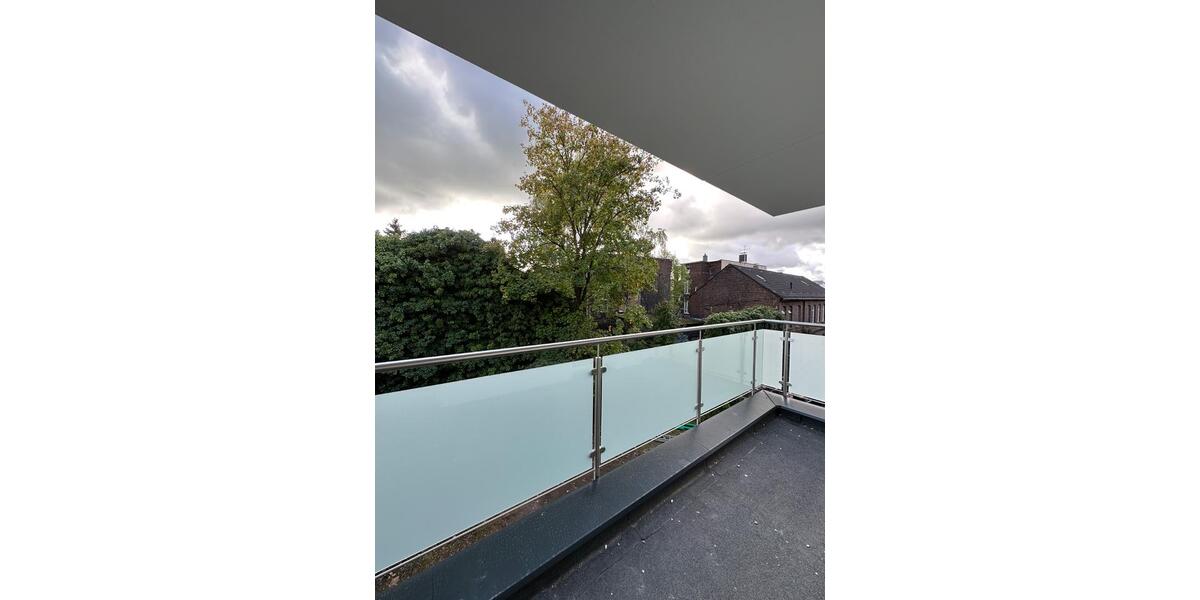 Neubauwohnung 100 qm 3Zi mit großem Balkon in Solingen-Höhscheid 3 zimmer