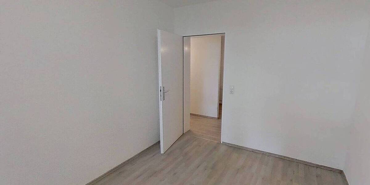 Etagenwohnung Duisburg Neumühl - 3 Zimmer, 81 m&sup2;, 599&euro; | Angebot:26908885