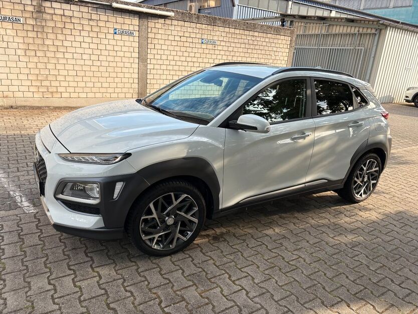 Hyundai KONA 82.000 km 16.289 € Düsseldorf 40233