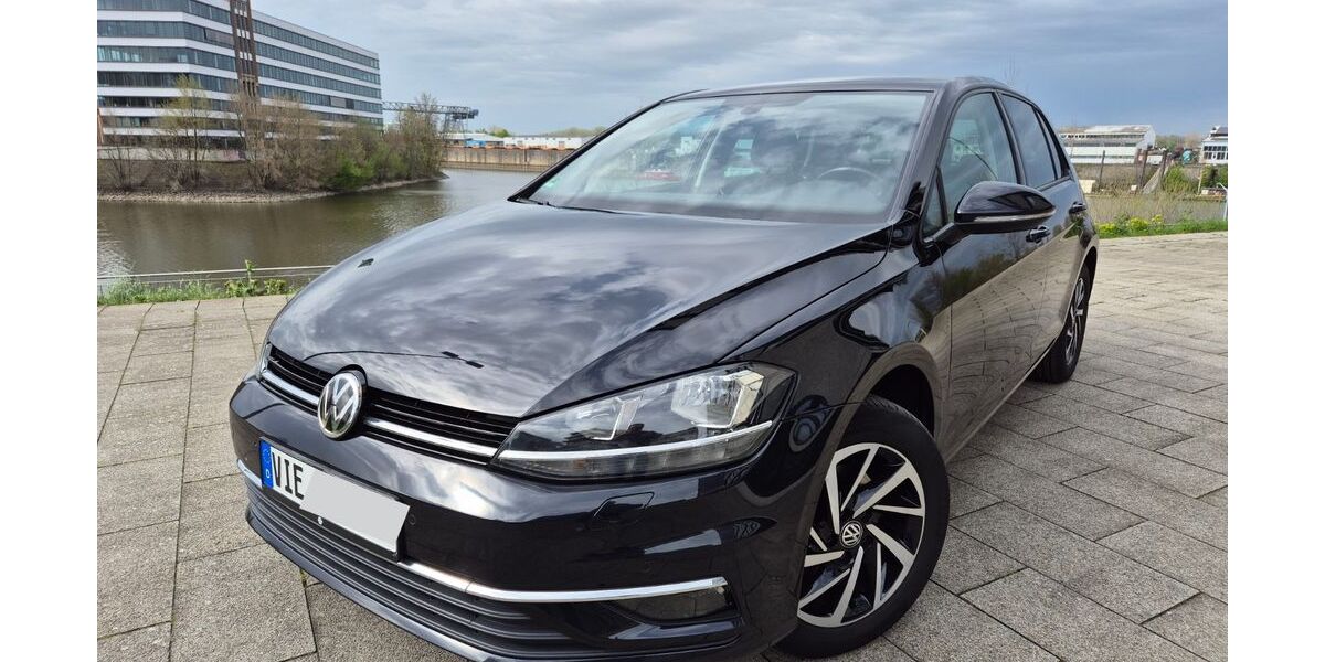 VW Golf 142.107 km 14.700 &euro; Viersen 41747
