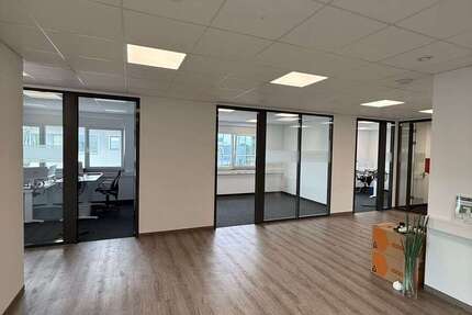 Büro in Velbert 3.774,94 € 286.5 m² zimmer