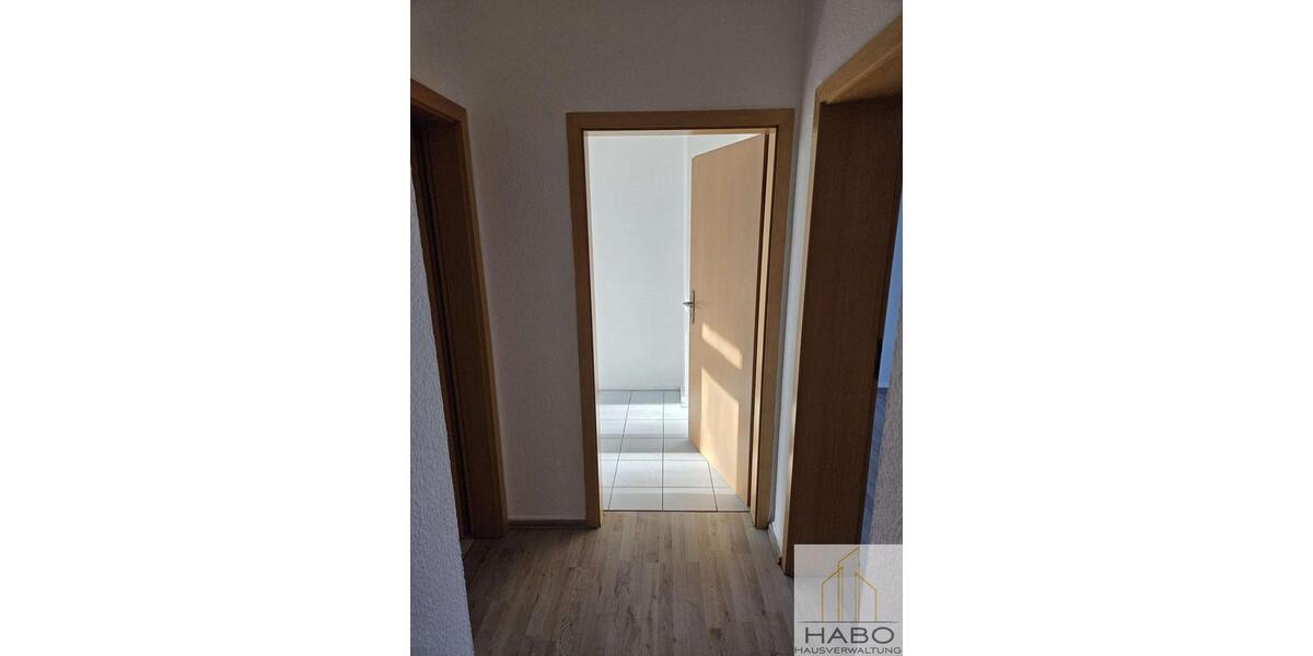 **renovierte 2,5 Zimmer mit Balkon** 2.5 zimmer