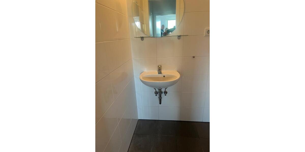 Dachgeschoßwohnung Duisburg Rheinhausen - 1 Zimmer, 85 m&sup2;, 580&euro; | Angebot:26420220