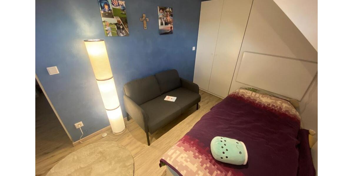 Doppelhaushälfte Duisburg Huckingen - 7 Zimmer, 120 m&sup2;, 649.000&euro; | Angebot:24714672