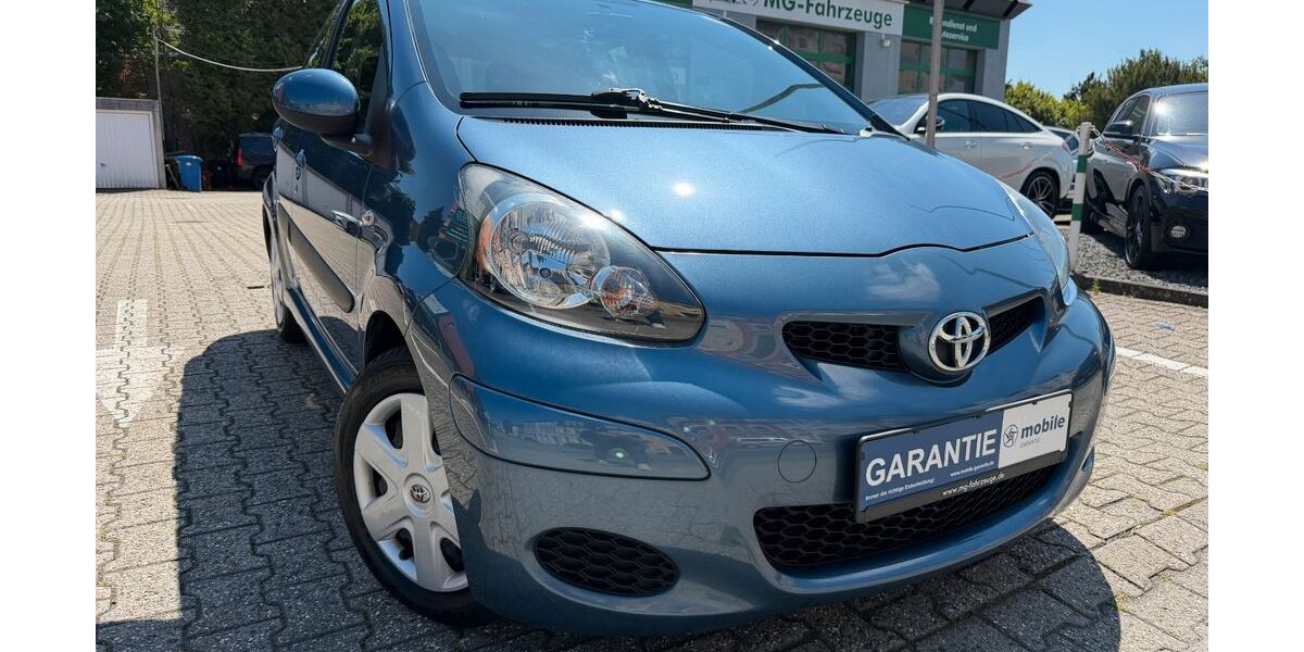 Toyota Aygo (X) 35.000 km 5.949 &euro; Mönchengladbach 41069