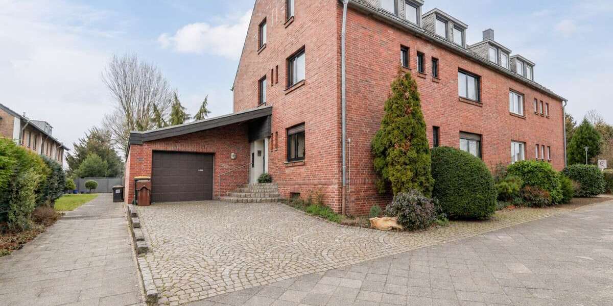 Einfamilienhaus Mönchengladbach Nord - 7 Zimmer, 260 m&sup2;, 439.000&euro; | Angebot:26915443