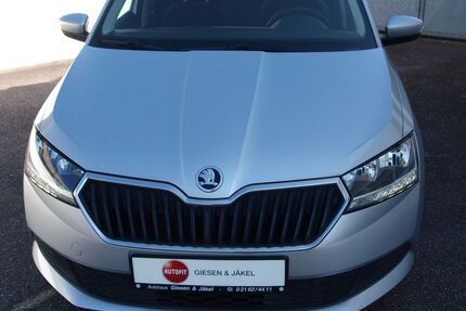 Skoda Fabia 37.000 km 15.990 € Viersen 41751