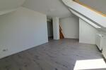 Dachgeschoßwohnung Oberhausen - 2.5 Zimmer, 54 m&sup2;, 400&euro; | Angebot:26424624