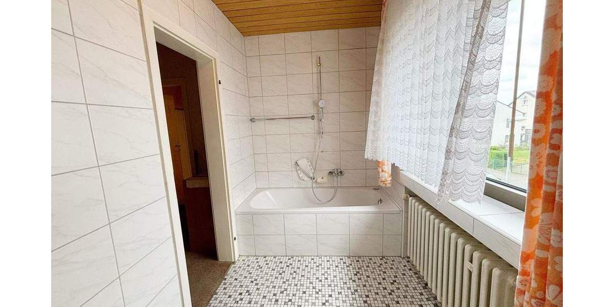 Toll gelegen mit viel Potenzial 4 zimmer