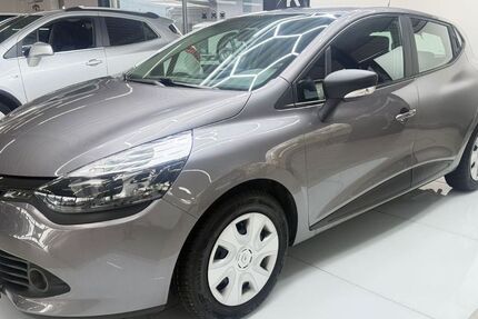 Renault Clio 115.000 km 6.298 &euro; Grevenbroich 41515