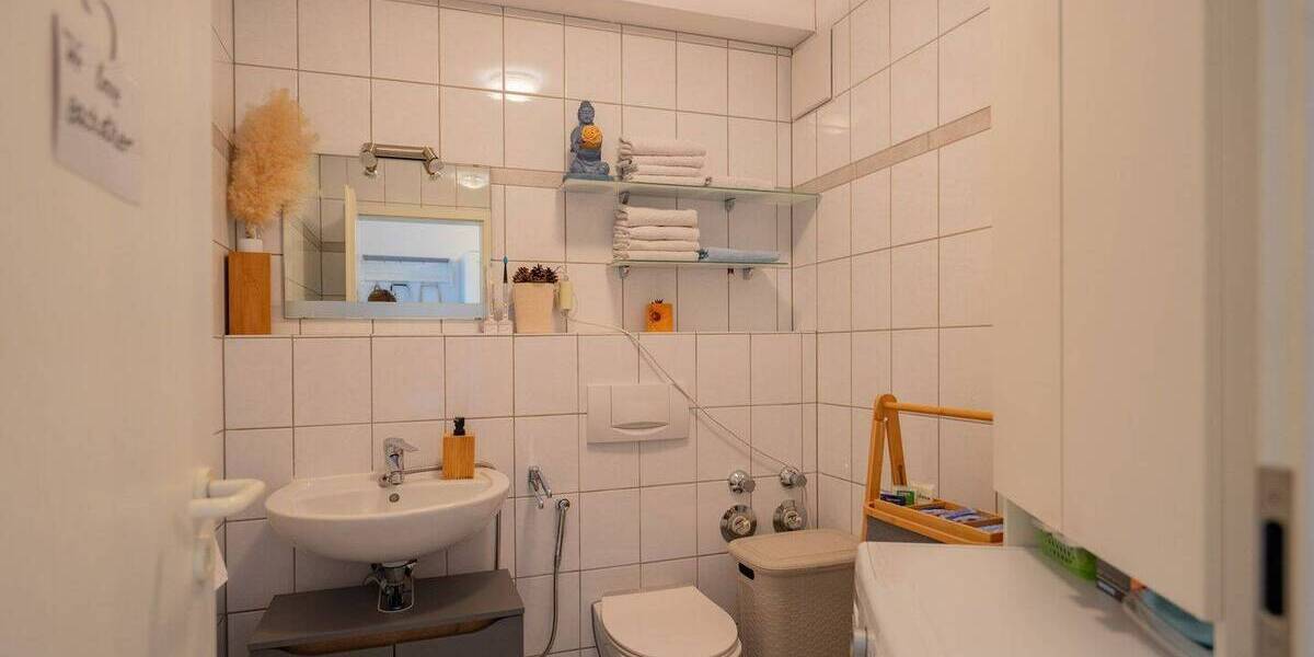 Etagenwohnung Krefeld / Cracau Cracau - 4 Zimmer, 91 m&sup2;, 279.000&euro; | Angebot:23964581