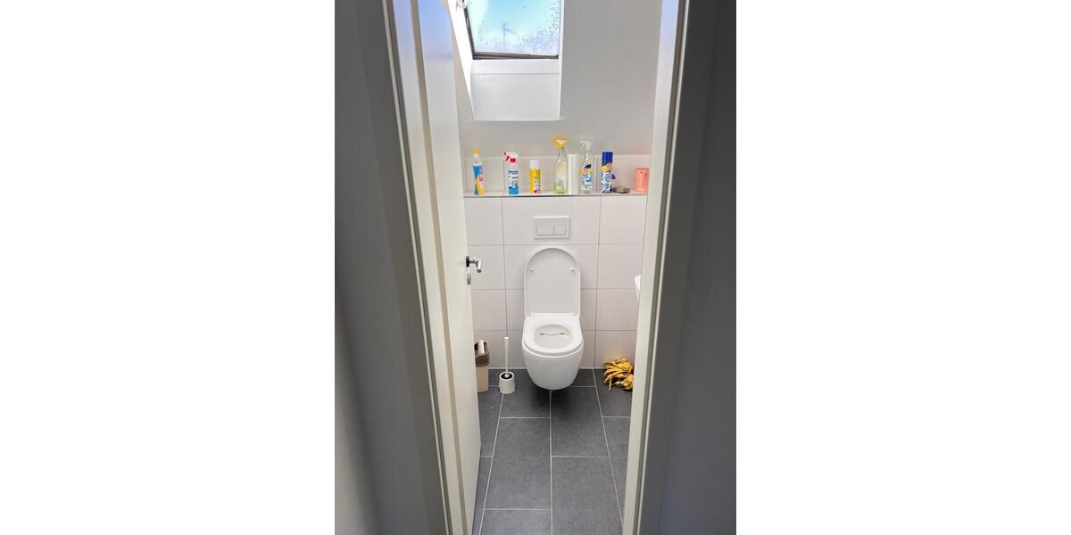 Dachgeschoßwohnung Mönchengladbach West - 2 Zimmer, 60 m&sup2;, 780&euro; | Angebot:26411550