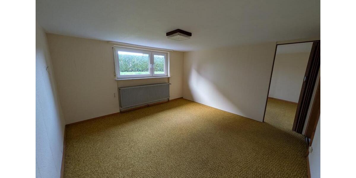 Zwei-Familien-Reihenendhaus mit viel Platz für Hobby und Garten zimmer