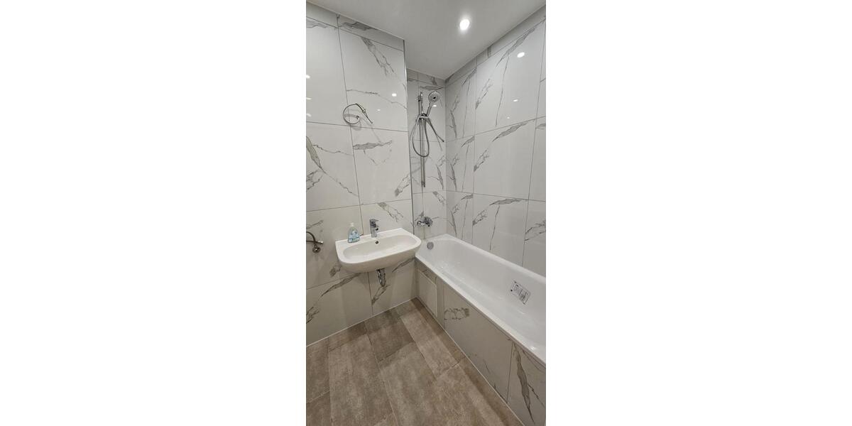 Etagenwohnung Neuss Holzheim - 3 Zimmer, 85 m&sup2;, 890&euro; | Angebot:25562416