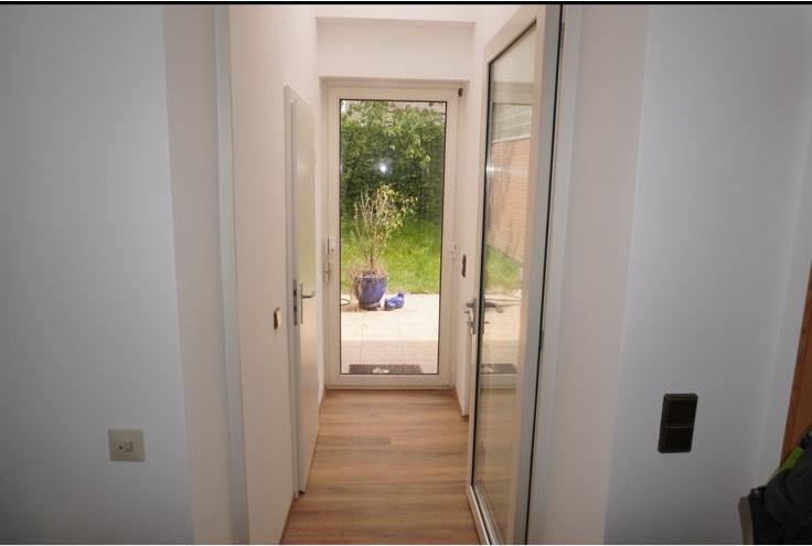 Erdgeschoßwohnung Düsseldorf Stadtbezirk 9 - 2 Zimmer, 1.200&euro; | Angebot:21548168