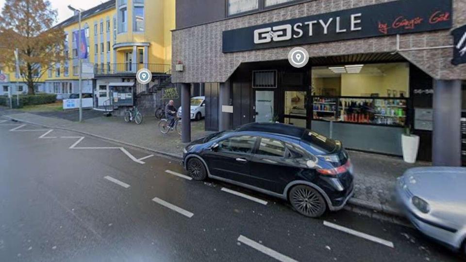 Zentral gelegenes Büro oder Ladenlokal zimmer