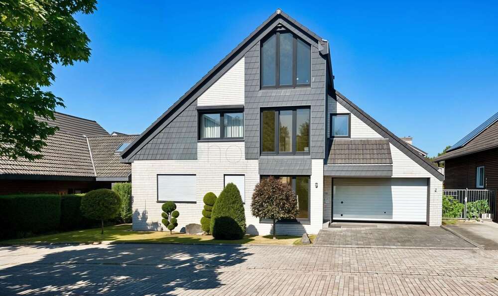 Einfamilienhaus Leverkusen Bergisch Neukirchen - 6 Zimmer, 233 m&sup2;, 849.000&euro; | Angebot:24570467