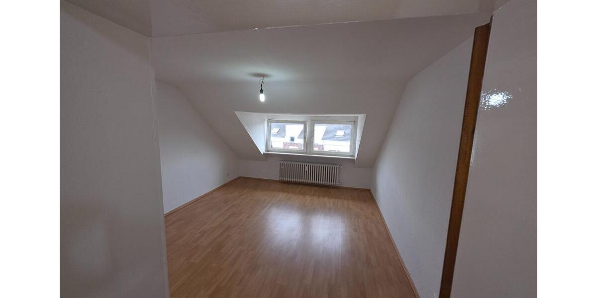 Dachgeschosswohnung Mülheim an der Ruhr (Broich) 2.5 zimmer
