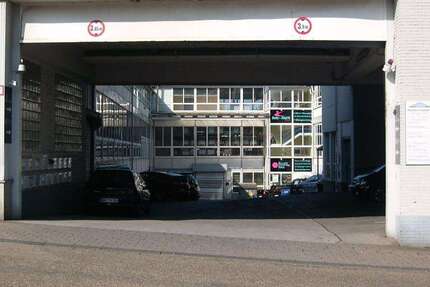 Halle in Solingen 108 € 18 m² zimmer