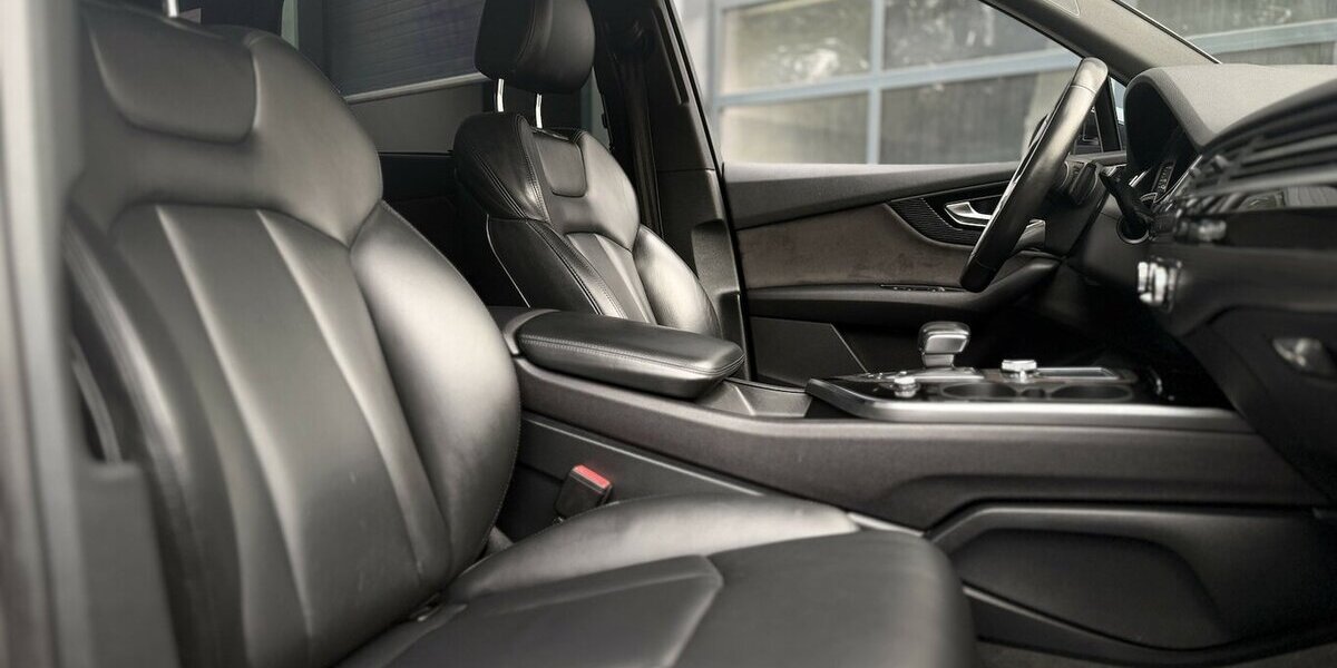 Audi Q7 3.0 TDI e-tron quattro / Panorama / Kamera 179.000 km 30.900 &euro; Mönchengladbach 41066